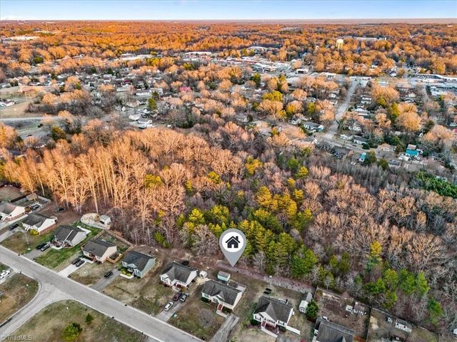 23 Thomasville High Drive, Thomasville, NC 27360