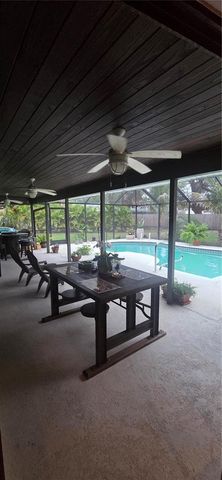 221 DADE AVENUE, Sarasota, FL 34232