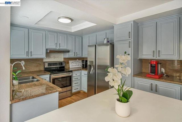 3560 McSherry Way, Alameda, CA 94502