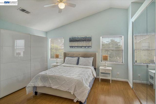 3560 McSherry Way, Alameda, CA 94502