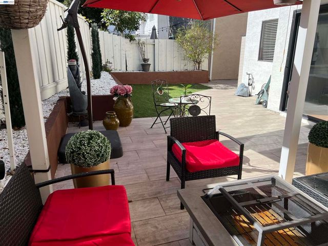 3560 McSherry Way, Alameda, CA 94502