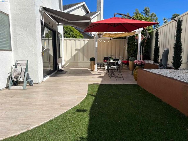 3560 McSherry Way, Alameda, CA 94502
