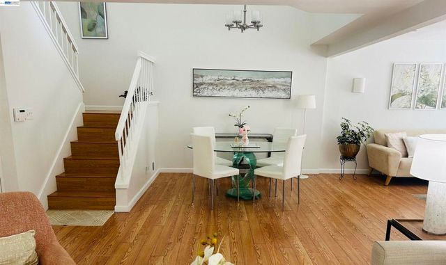 3560 McSherry Way, Alameda, CA 94502