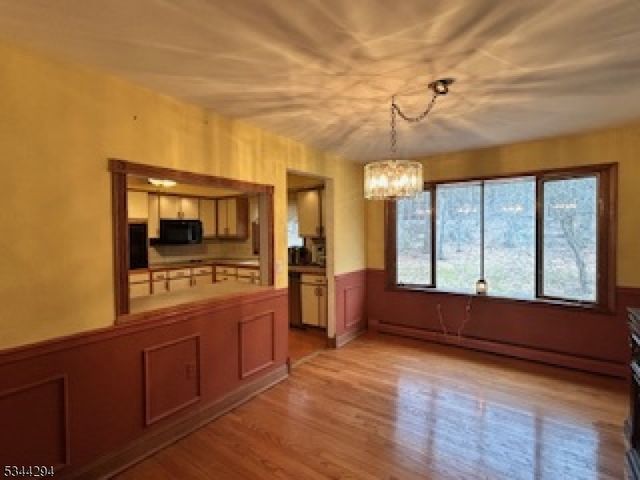 422 W Hill Rd, Glen Gardner Boro, NJ 08826
