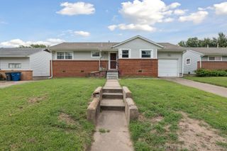 116 N 43rd West Avenue, Tulsa, OK 74127