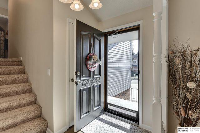 15512 Fieldcrest Circle, Omaha, NE 68154