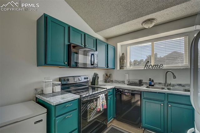 4801 Live Oak Drive, Colorado Springs, CO 80916