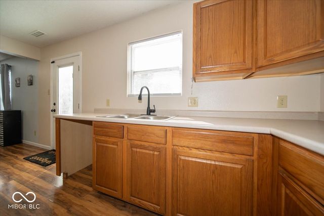 2122 Bridlewood Drive, Franklin, IN 46131