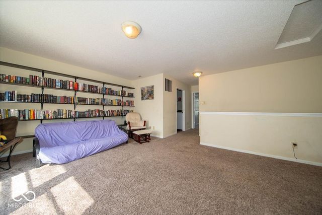 2122 Bridlewood Drive, Franklin, IN 46131