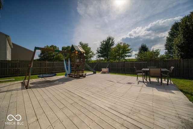 2122 Bridlewood Drive, Franklin, IN 46131