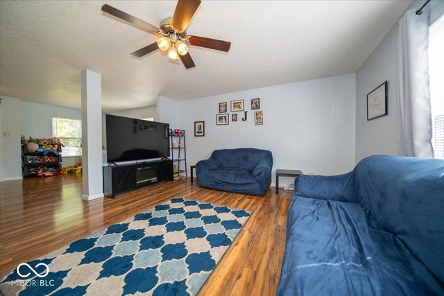 2122 Bridlewood Drive, Franklin, IN 46131