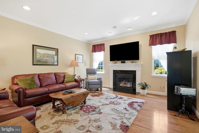 265 COUNTRY CLUB DR, Telford, PA 18969