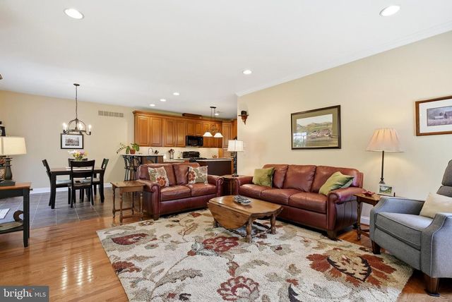 265 COUNTRY CLUB DR, Telford, PA 18969