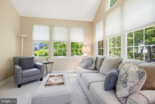 265 COUNTRY CLUB DR, Telford, PA 18969