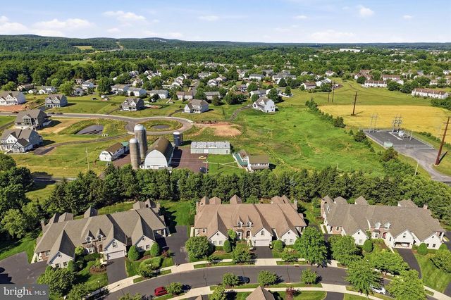 265 COUNTRY CLUB DR, Telford, PA 18969
