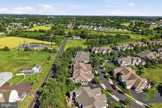 265 COUNTRY CLUB DR, Telford, PA 18969
