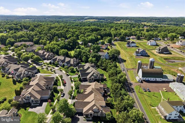 265 COUNTRY CLUB DR, Telford, PA 18969