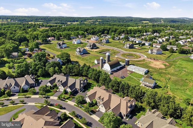 265 COUNTRY CLUB DR, Telford, PA 18969