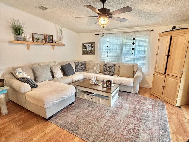 102 AMERICANA COURT NE 206, St Petersburg, FL 33702