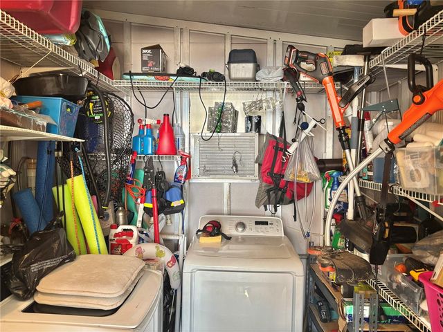 102 AMERICANA COURT NE 206, St Petersburg, FL 33702