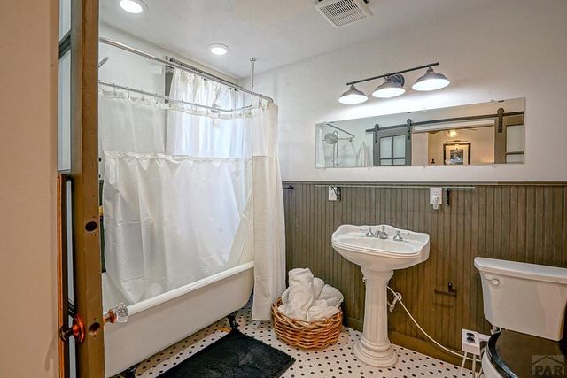 203 S Main St, La Veta, CO 81055