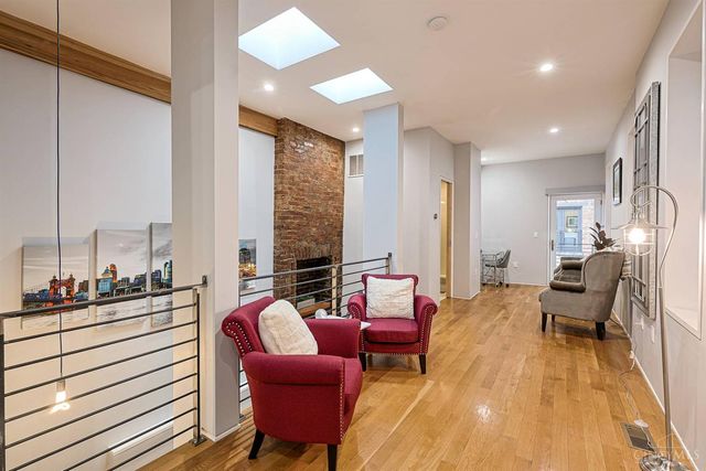 20 W 13th Street, Cincinnati, OH 45202