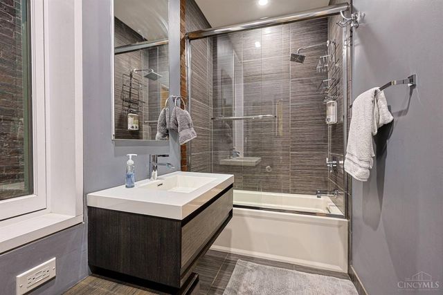 20 W 13th Street, Cincinnati, OH 45202