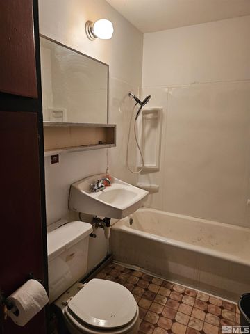 116 English Street, Hawthorne, NV 89415