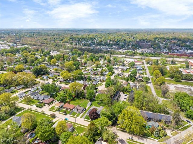 1772 High Street, Cuyahoga Falls, OH 44221