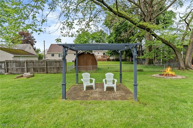 1772 High Street, Cuyahoga Falls, OH 44221