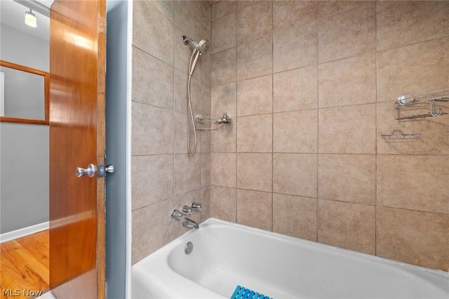 1772 High Street, Cuyahoga Falls, OH 44221