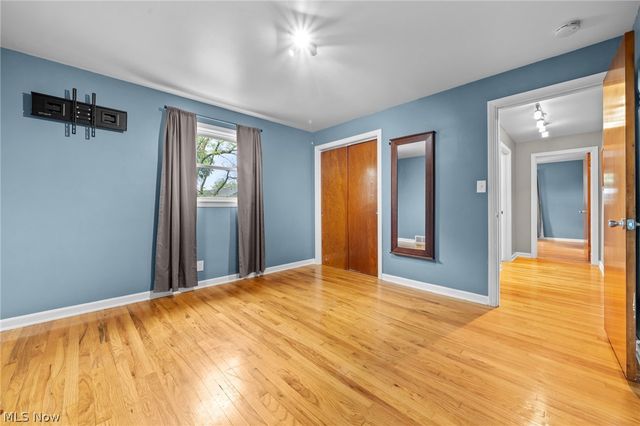 1772 High Street, Cuyahoga Falls, OH 44221