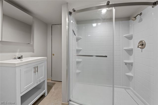 1772 High Street, Cuyahoga Falls, OH 44221