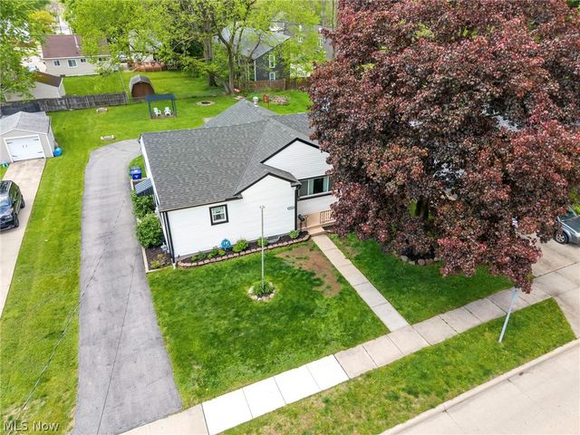 1772 High Street, Cuyahoga Falls, OH 44221