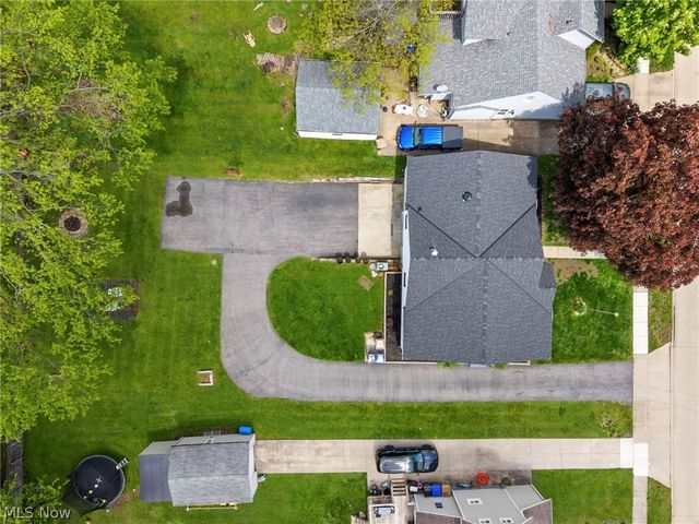 1772 High Street, Cuyahoga Falls, OH 44221