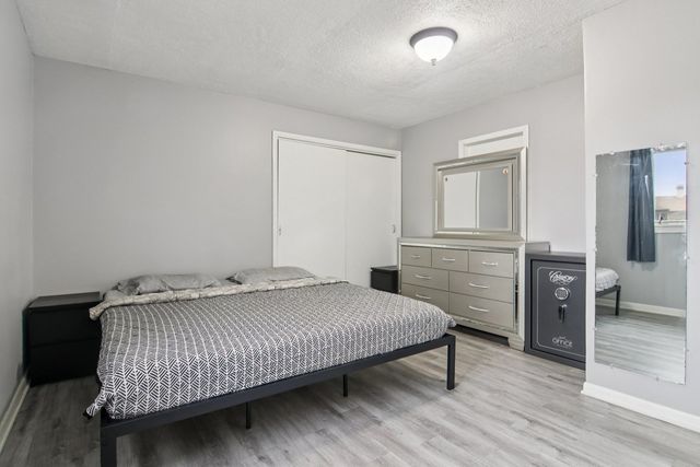 1625 Dennison Road, Hoffman Estates, IL 60169