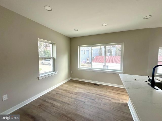 9305 COLESVILLE RD, Silver Spring, MD 20901