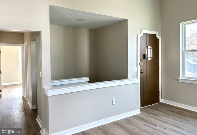 9305 COLESVILLE RD, Silver Spring, MD 20901