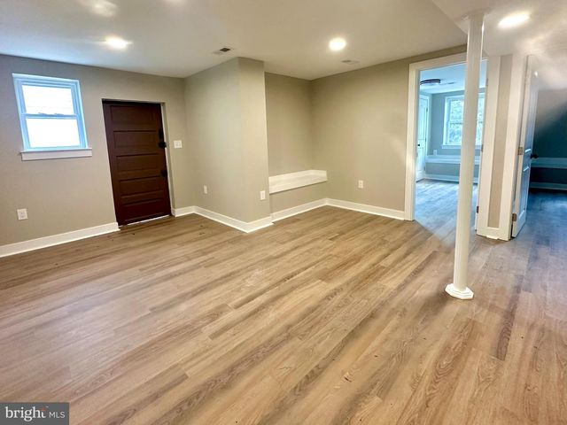 9305 COLESVILLE RD, Silver Spring, MD 20901