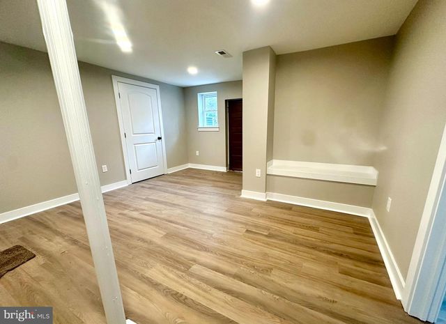 9305 COLESVILLE RD, Silver Spring, MD 20901