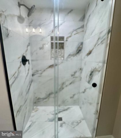 9305 COLESVILLE RD, Silver Spring, MD 20901