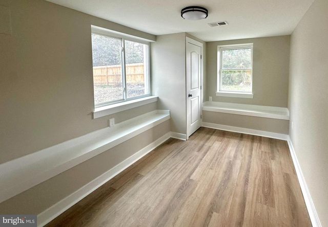 9305 COLESVILLE RD, Silver Spring, MD 20901