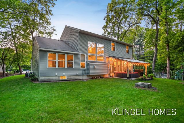 14936 Woodacre Court, Grand Haven, MI 49417