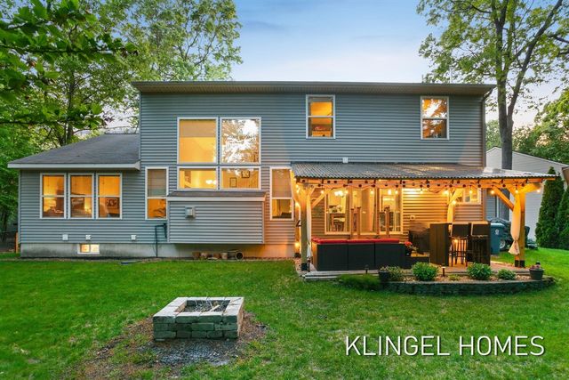 14936 Woodacre Court, Grand Haven, MI 49417