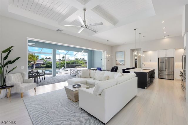 3001 SW 41st TER, Cape Coral, FL 33914