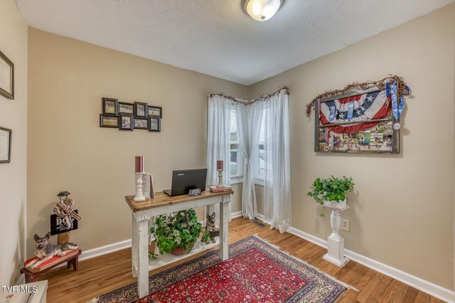 916 Clark Street, Bristol, VA 24201