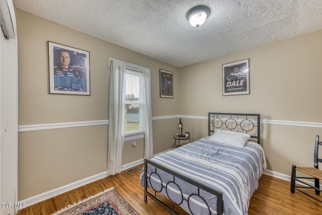 916 Clark Street, Bristol, VA 24201