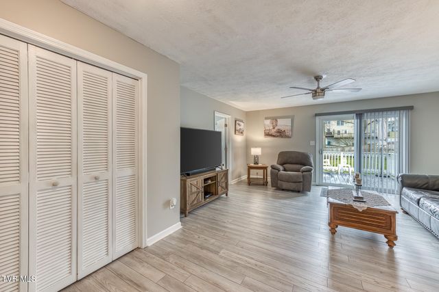 916 Clark Street, Bristol, VA 24201