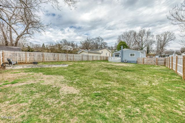 916 Clark Street, Bristol, VA 24201