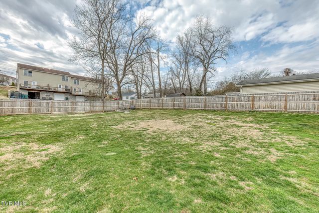 916 Clark Street, Bristol, VA 24201